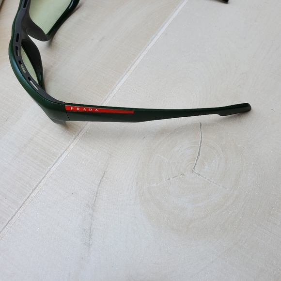 PRADA sunglasses - Picture 6 of 13